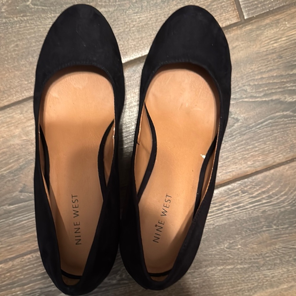 Nine West Women's Black Flats